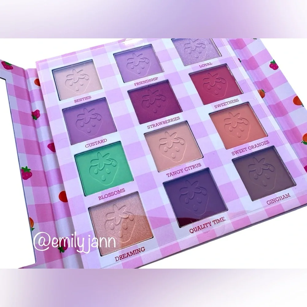 Strawberry Shortcake🍓Eyeshadow Palette - Picture 4 of 9